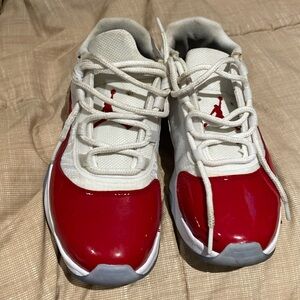 Jordan 11 low cherry comfy, size 5Y, white and red